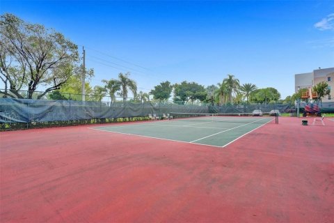 Condominio en venta en Sunrise, Florida, 2 dormitorios, 130.43 m2 № 2077623 - foto 20