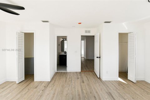 Villa ou maison à vendre à Fort Lauderdale, Floride: 4 chambres, 304.72 m2 № 1994276 - photo 19