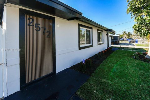 Villa ou maison à vendre à Fort Lauderdale, Floride: 4 chambres, 304.72 m2 № 1994276 - photo 3
