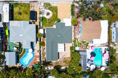 Casa en venta en Saint Pete Beach, Florida, 3 dormitorios, 133.59 m2 № 1849811 - foto 7