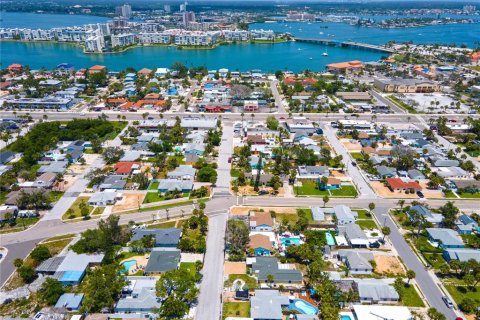 Casa en venta en Saint Pete Beach, Florida, 3 dormitorios, 133.59 m2 № 1849811 - foto 12