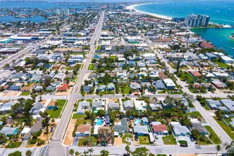 Villa ou maison à vendre à Saint Pete Beach, Floride: 3 chambres, 133.59 m2 № 1849811 - photo 4