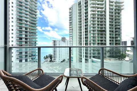 Condominio en alquiler en Miami, Florida, 34.84 m2 № 1996409 - foto 5