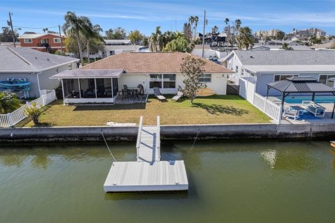 House in Hudson, Florida 2 bedrooms, 162.76 sq.m. № 1565326 - photo 23