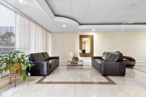 Copropriété à vendre à Hallandale Beach, Floride: 2 chambres, 111.48 m2 № 2090906 - photo 20