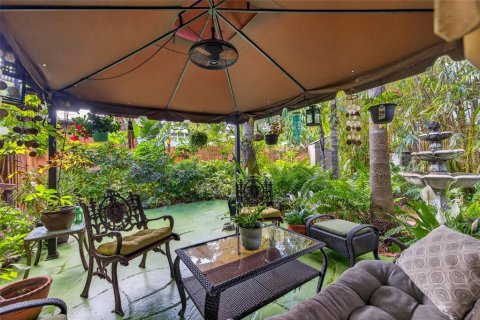 House in Saint Petersburg, Florida 2 bedrooms, 98.94 sq.m. № 2234292 - photo 24