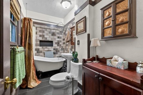 House in Saint Petersburg, Florida 2 bedrooms, 98.94 sq.m. № 2234292 - photo 15