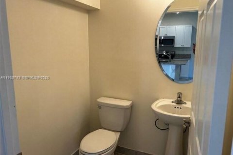 Снять в аренду таунхаус в Хайалиа, Флорида 3 спальни, 138.05м2, № 2026297 - фото 11