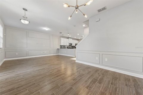 Adosado en venta en Orlando, Florida, 3 dormitorios, 151.99 m2 № 2205262 - foto 8