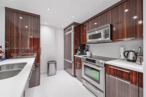 Condo in Bal Harbour, Florida, 1 bedroom № 1865651 - photo 6