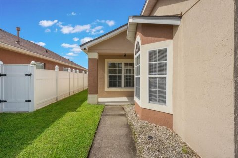 House in Orlando, Florida 4 bedrooms, 166.39 sq.m. № 1778685 - photo 6