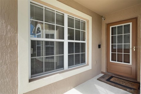 House in Orlando, Florida 4 bedrooms, 166.39 sq.m. № 1778685 - photo 5