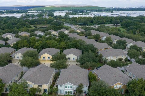 Touwnhouse à vendre à Riverview, Floride: 3 chambres, 149.48 m2 № 2273150 - photo 30