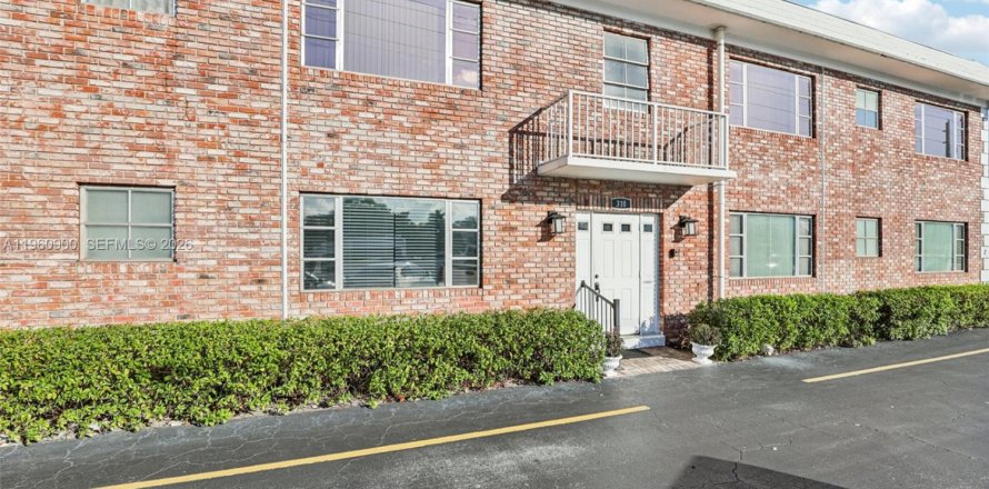 Condo à Pompano Beach, Floride, 2 chambres  № 2021932