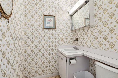 Copropriété à vendre à Pompano Beach, Floride: 2 chambres, 78.04 m2 № 2021932 - photo 25