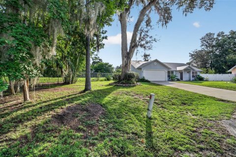 Villa ou maison à vendre à Ocala, Floride: 3 chambres, 137.68 m2 № 2277682 - photo 4