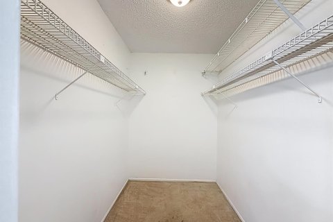 Купить кондоминиум в Уэст-Палм-Бич, Флорида 4 комнаты, 75.44м2, № 2245575 - фото 17