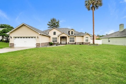 Casa en Ocala, Florida 3 dormitorios, 336.21 m2 № 2166894