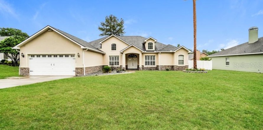 Casa en Ocala, Florida 3 dormitorios, 336.21 m2 № 2166894