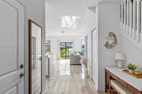 Купить таунхаус в Майами, Флорида 3 спальни, 137.31м2, № 2005424 - фото 3