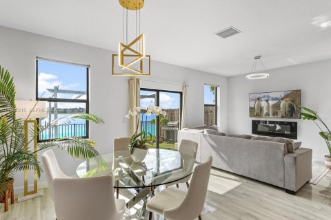 Купить таунхаус в Майами, Флорида 3 спальни, 137.31м2, № 2005424 - фото 11