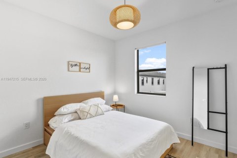 Купить таунхаус в Майами, Флорида 3 спальни, 137.31м2, № 2005424 - фото 25