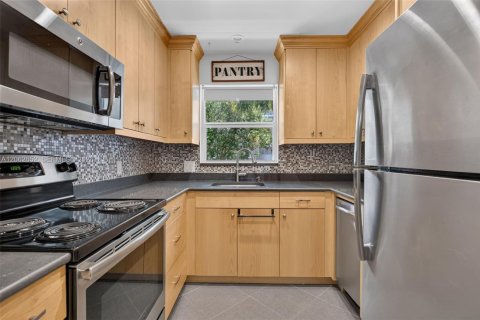 Copropriété à vendre à Pompano Beach, Floride: 2 chambres, 84.54 m2 № 2254853 - photo 8