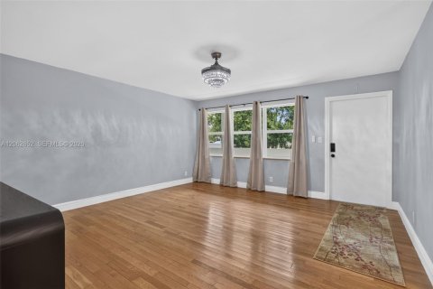 Copropriété à vendre à Pompano Beach, Floride: 2 chambres, 84.54 m2 № 2254853 - photo 3