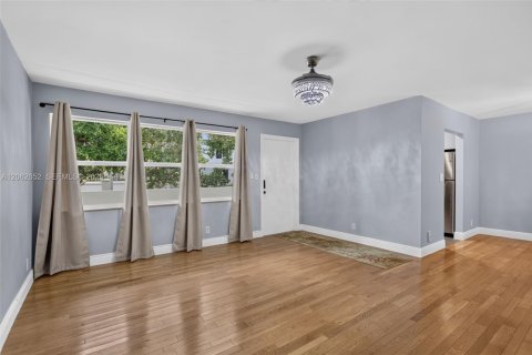 Copropriété à vendre à Pompano Beach, Floride: 2 chambres, 84.54 m2 № 2254853 - photo 4