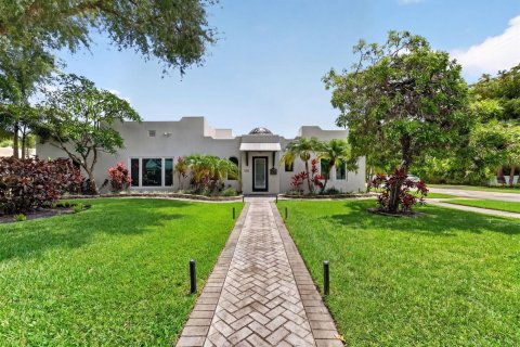 Villa ou maison à Pompano Beach, Floride 4 chambres, 240.43 m2 № 2084947