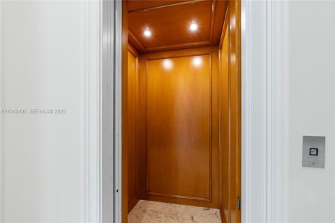 Casa en venta en North Palm Beach, Florida, 4 dormitorios, 629.6 m2 № 1999847 - foto 21