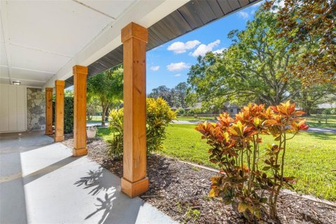 House in Tampa, Florida 4 bedrooms, 204.85 sq.m. № 2425915 - photo 5