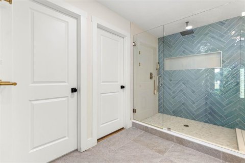 House in Tampa, Florida 4 bedrooms, 204.85 sq.m. № 2425915 - photo 30