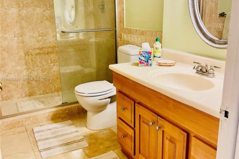 Снять в аренду кондоминиум в Майами-Бич, Флорида 2 спальни, 82.68м2, № 2027920 - фото 13