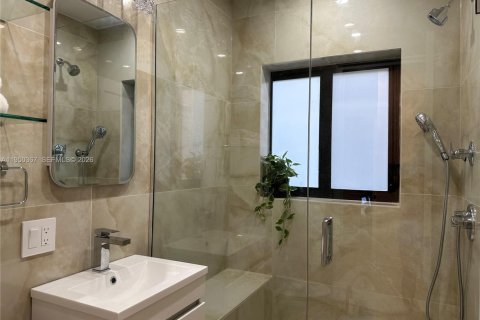 Снять в аренду виллу или дом в Холливуд, Флорида 3 спальни, 112.97м2, № 2005872 - фото 13