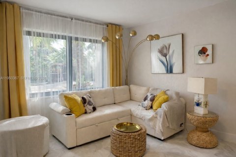 Снять в аренду виллу или дом в Холливуд, Флорида 3 спальни, 112.97м2, № 2005872 - фото 4