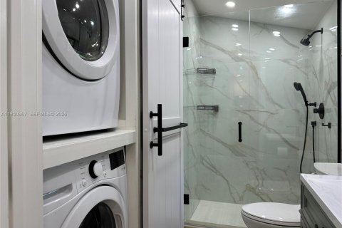 Снять в аренду виллу или дом в Холливуд, Флорида 3 спальни, 112.97м2, № 2005872 - фото 11