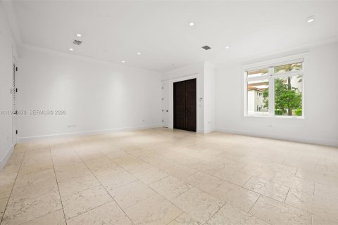 Townhouse in Coral Gables, Florida 4 bedrooms, 256.78 sq.m. № 2063910 - photo 3