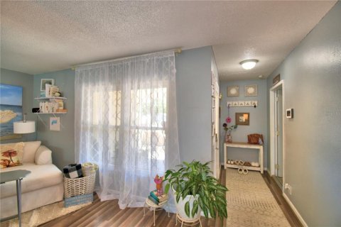 House in Winter Haven, Florida 3 bedrooms, 166.11 sq.m. № 1640201 - photo 8