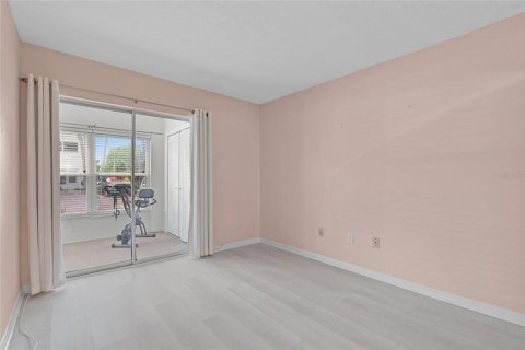 Copropriété à louer à Saint Petersburg, Floride: 2 chambres, 79.43 m2 № 2110834 - photo 16
