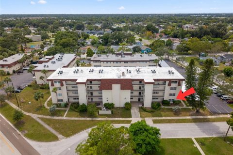 Copropriété à louer à Saint Petersburg, Floride: 2 chambres, 79.43 m2 № 2110834 - photo 23