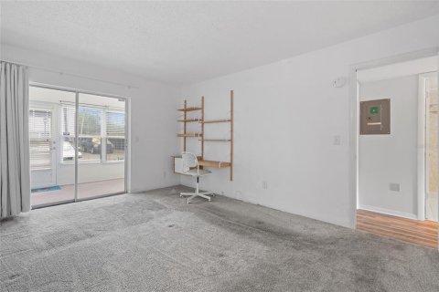 Copropriété à louer à Saint Petersburg, Floride: 2 chambres, 79.43 m2 № 2110834 - photo 10