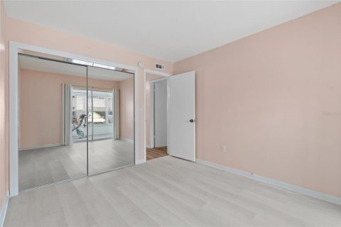 Copropriété à louer à Saint Petersburg, Floride: 2 chambres, 79.43 m2 № 2110834 - photo 17