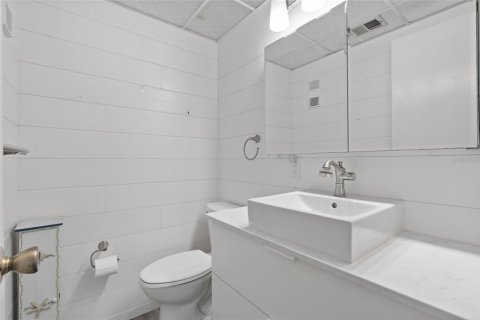 Copropriété à louer à Saint Petersburg, Floride: 2 chambres, 79.43 m2 № 2110834 - photo 13