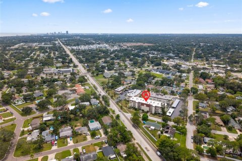 Copropriété à louer à Saint Petersburg, Floride: 2 chambres, 79.43 m2 № 2110834 - photo 24