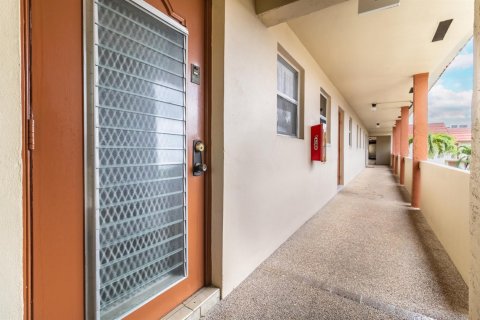 Condominio en venta en Sunrise, Florida, 2 dormitorios, 78.97 m2 № 2250073 - foto 23