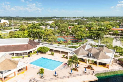 Condominio en venta en Sunrise, Florida, 2 dormitorios, 78.97 m2 № 2250073 - foto 2