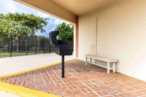 Condominio en venta en Sunrise, Florida, 2 dormitorios, 78.97 m2 № 2250073 - foto 12