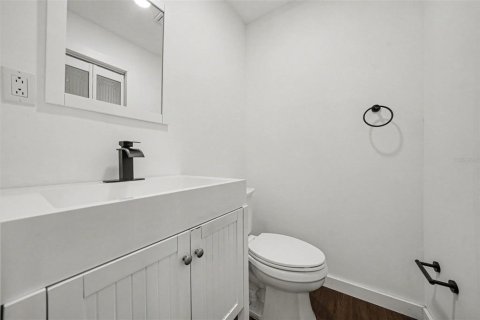 House in Kissimmee, Florida 3 bedrooms, 223.89 sq.m. № 2287559 - photo 18
