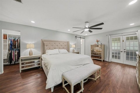 House in Kissimmee, Florida 3 bedrooms, 223.89 sq.m. № 2287559 - photo 9